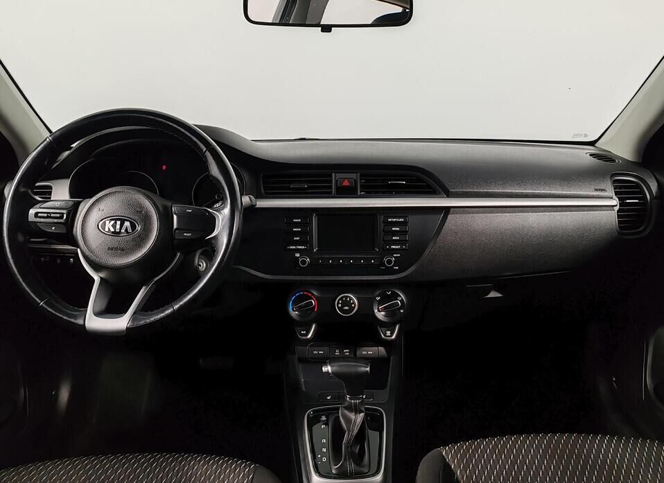 Kia Rio X-Line 1.6 AT (123 л.с.)