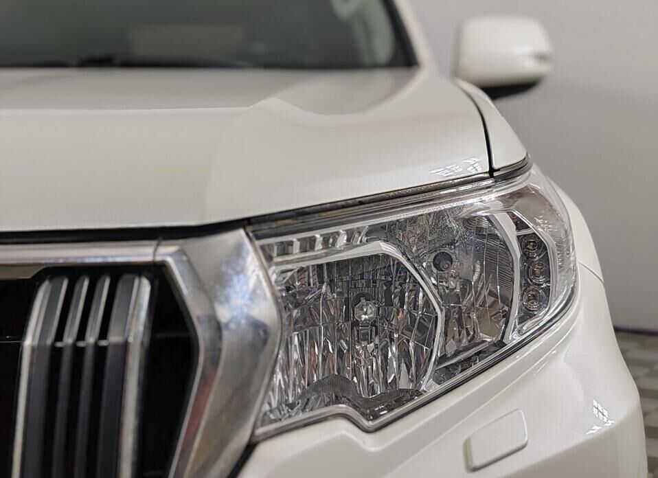 Toyota Land Cruiser Prado 2.8d AT (200 л.с.) 4WD