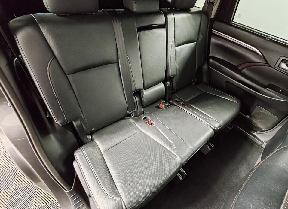 Toyota Highlander 3.5 AT (249 л.с.) 4WD