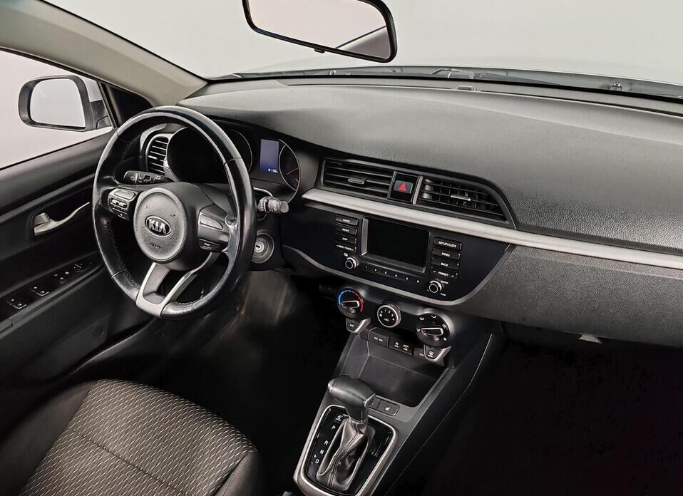 Kia Rio X-Line 1.6 AT (123 л.с.)
